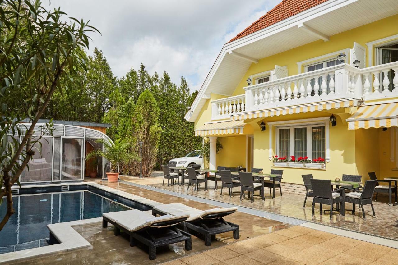 Gold House Pension Balatonfüred Esterno foto